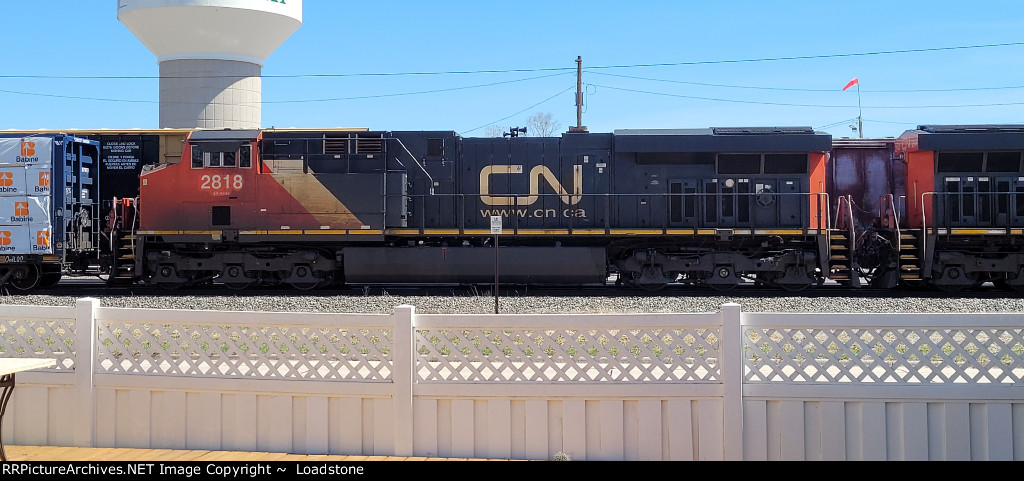 CN 2818